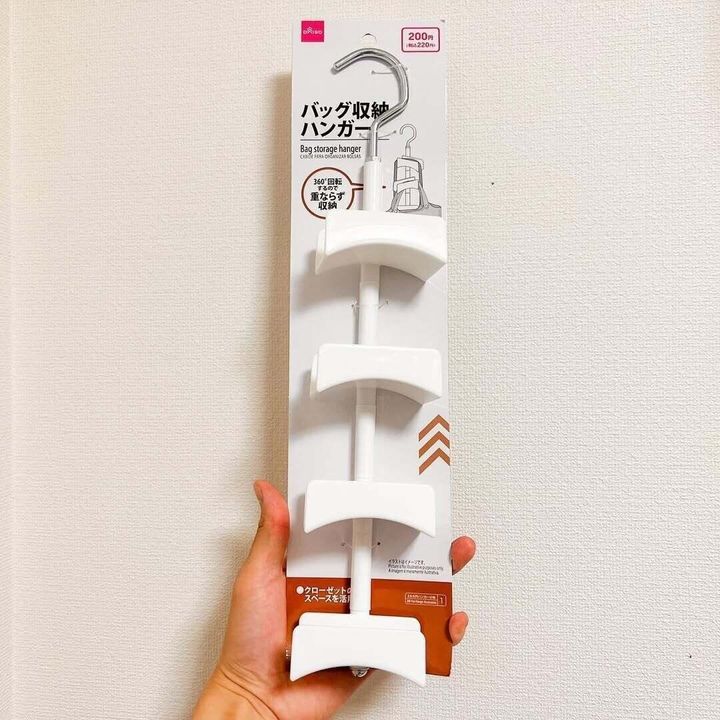 【ダイソー】バッグ収納ハンガーの「じゃない」使い方が目からウロコ