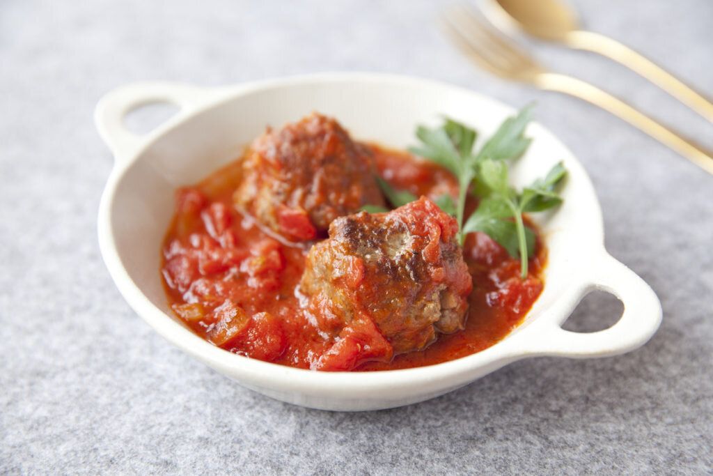 肉感たっぷりミートボールのトマト煮
