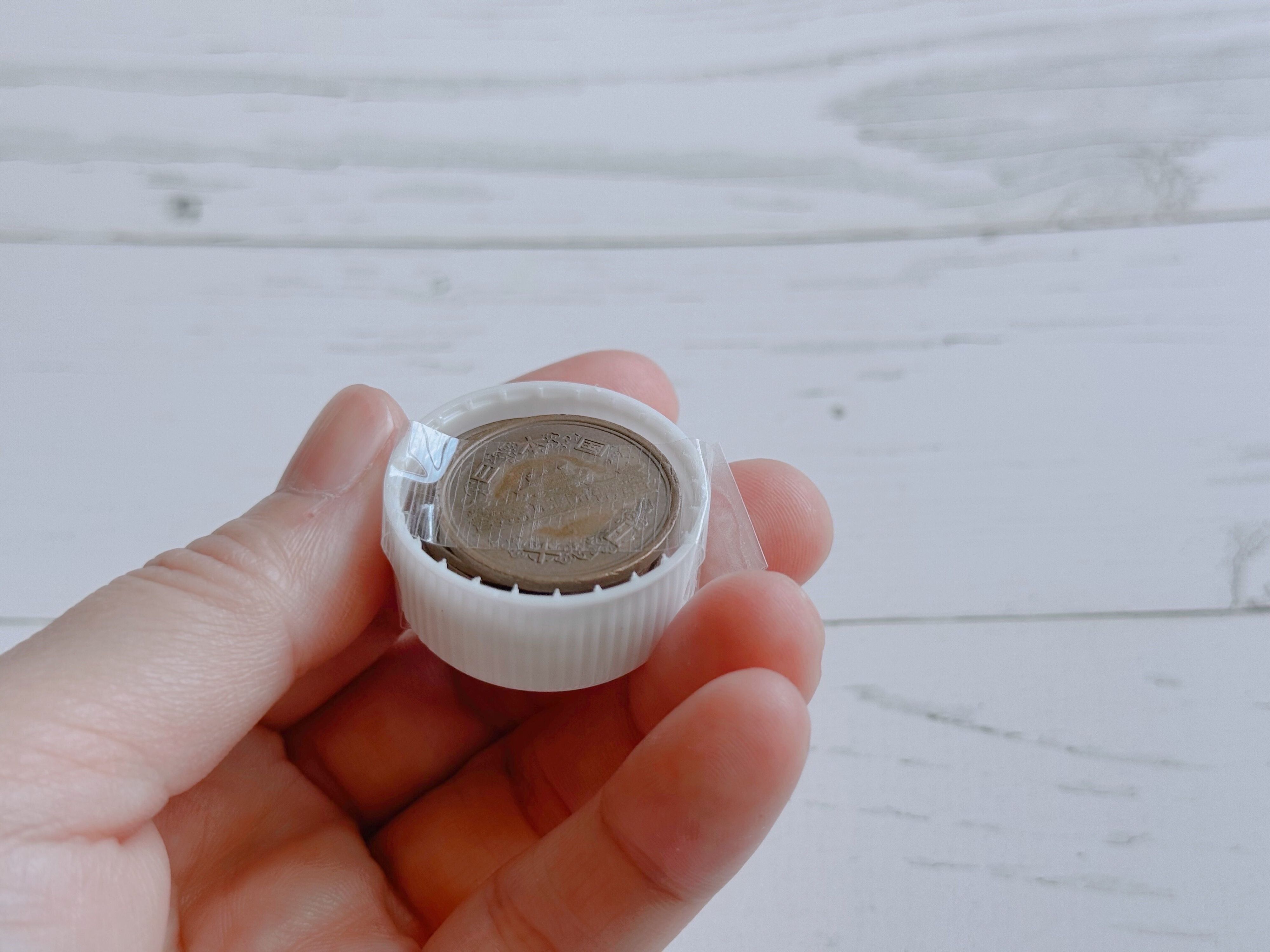 ５．公衆電話用のコインケースとして