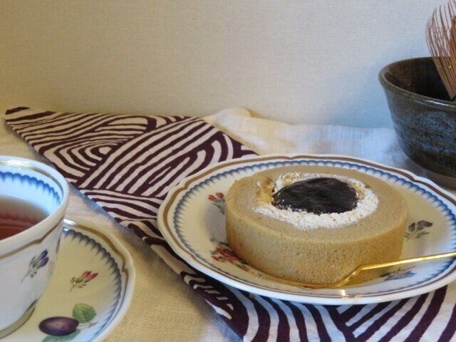 ローソンのロールケーキはやっぱり神 うまいもん夏祭 九州 沖縄フェアで見つけた感動スイーツ サンキュ