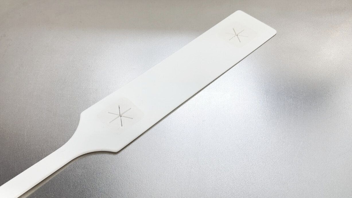 ニトリ「マグネット隙間ホコリとり」