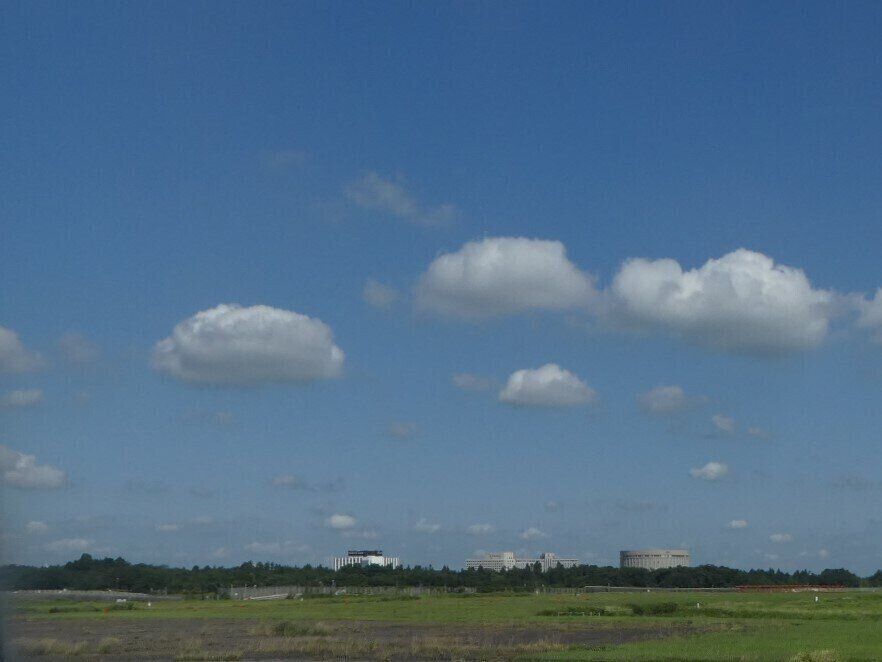 成田空港の青空
