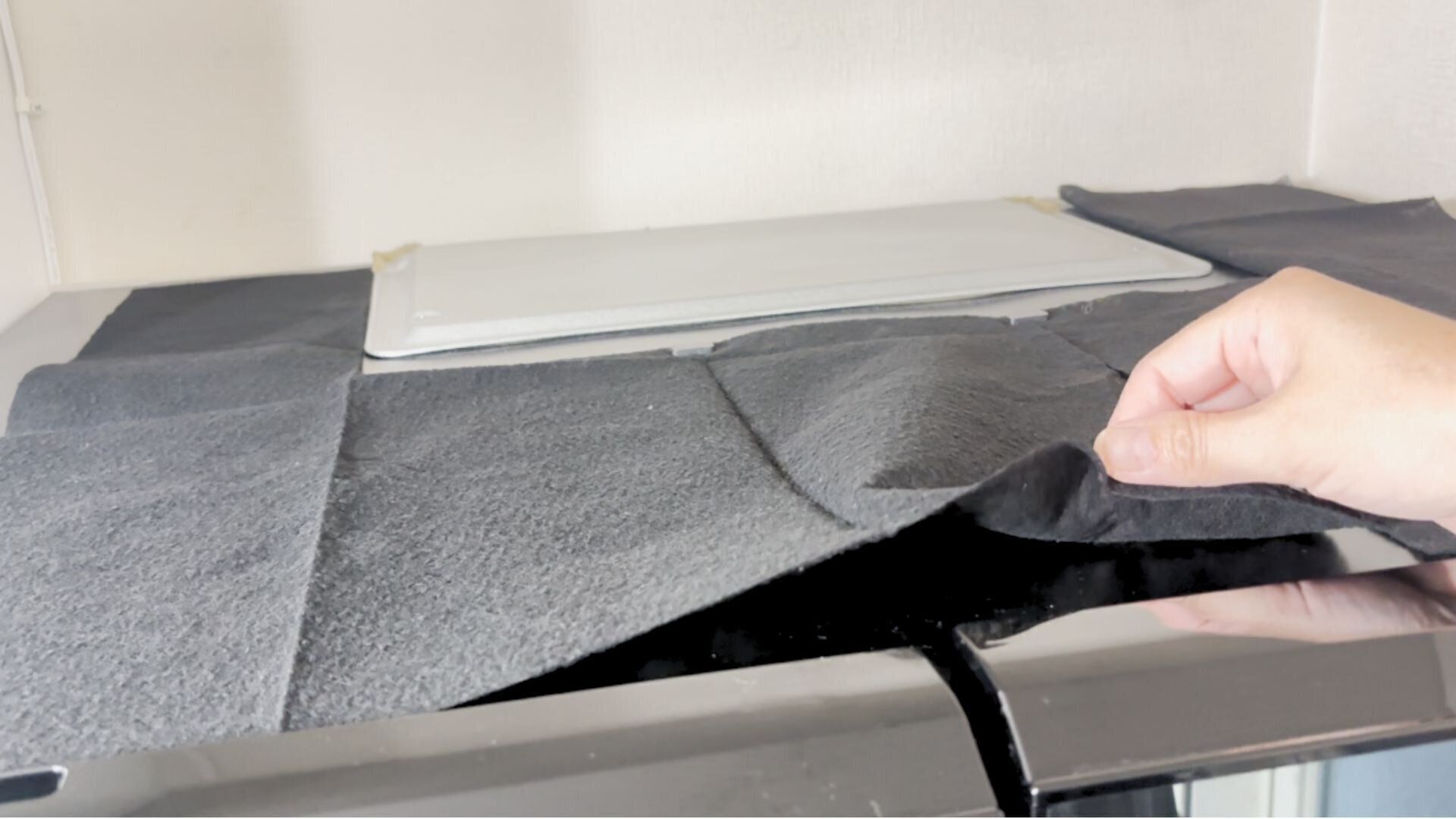 レンジフードフィルターを被せておく