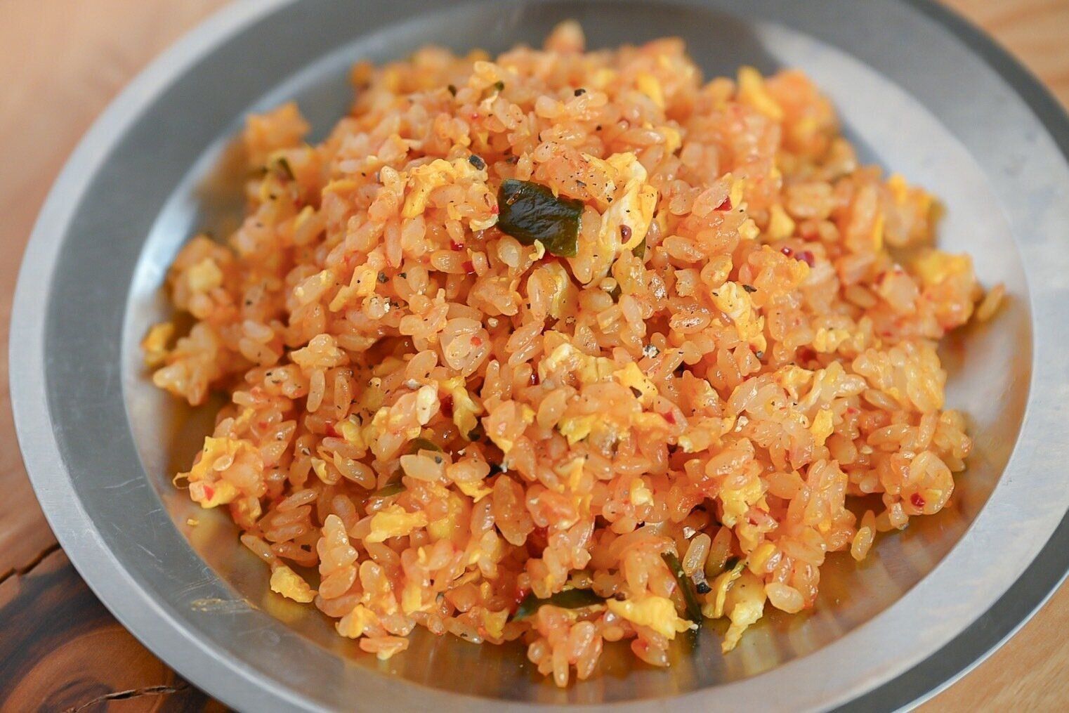 皿にもられたチャーハン