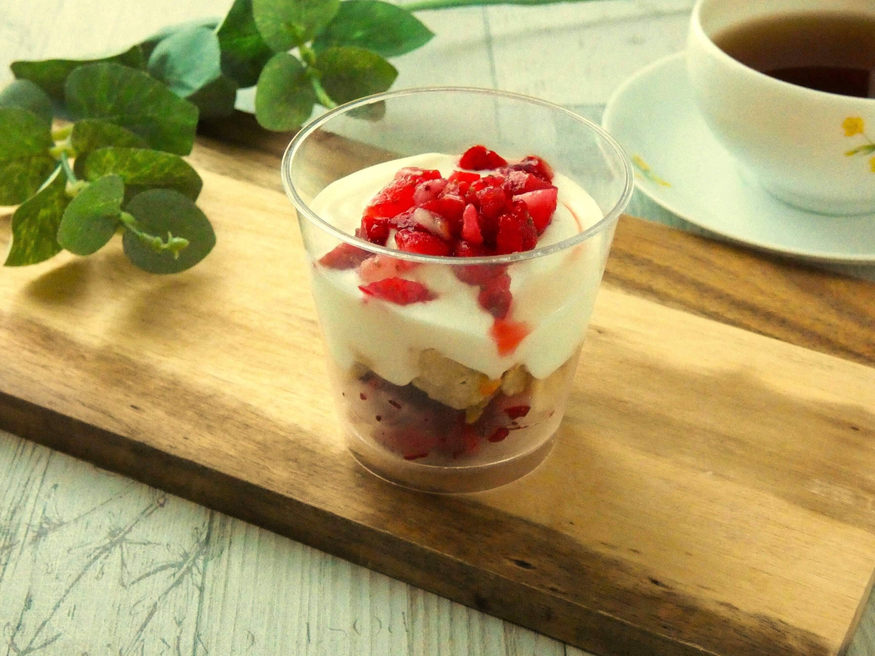 いちごパフェ