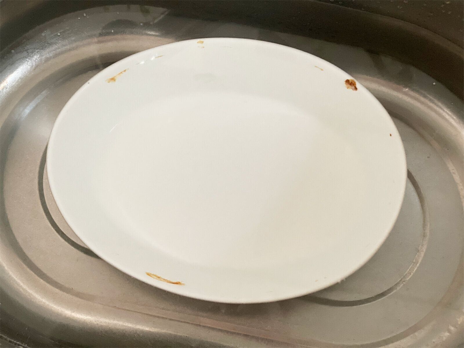 焦げた皿 焦げた皿 焦げた皿