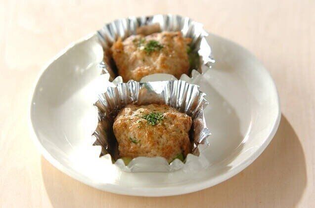 アスパラとツナのカップ焼き