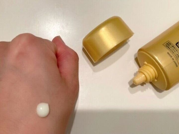夏用マスクを漂白剤で洗うとまさかのピンクに変色 原因と解決法はコレだった サンキュ 夏用マスクを漂白剤で洗うとまさかのピンクに変色 原因と解決法はコレだった サンキュ