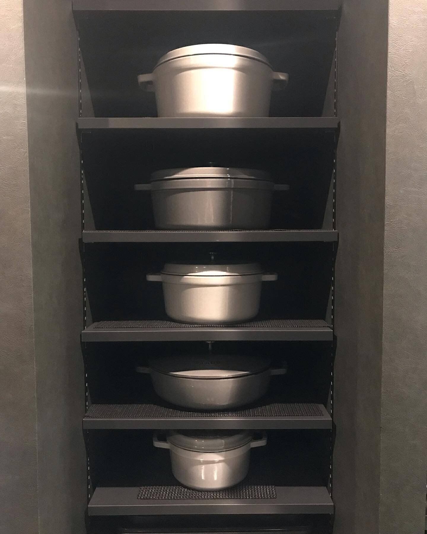 専用の棚をつくるという究極のアイデアも！