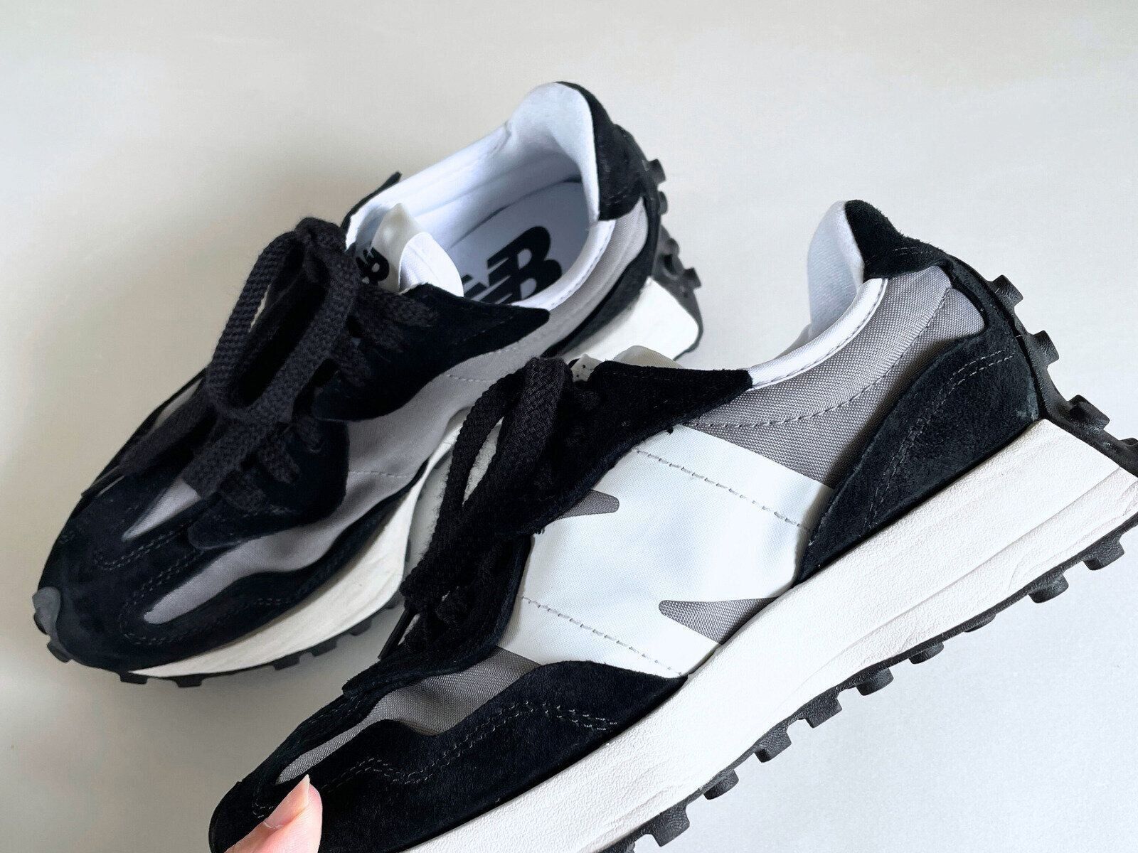 ニューバランス327