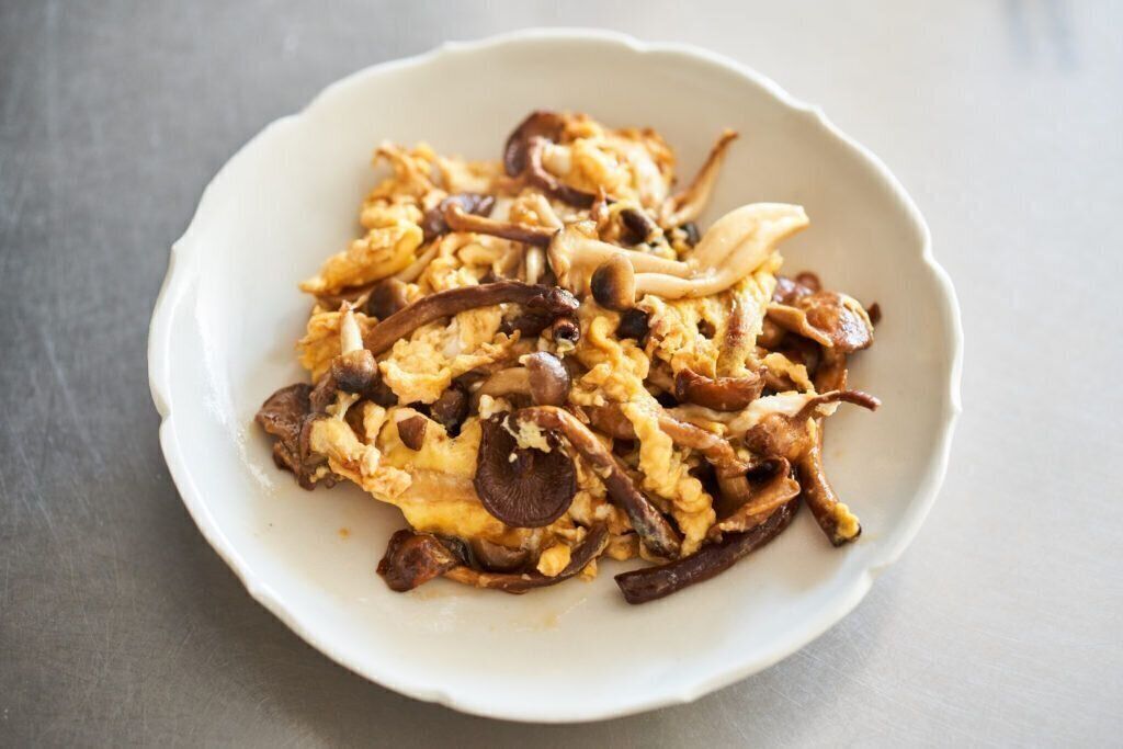 きのこのお醤油スクランブルエッグ