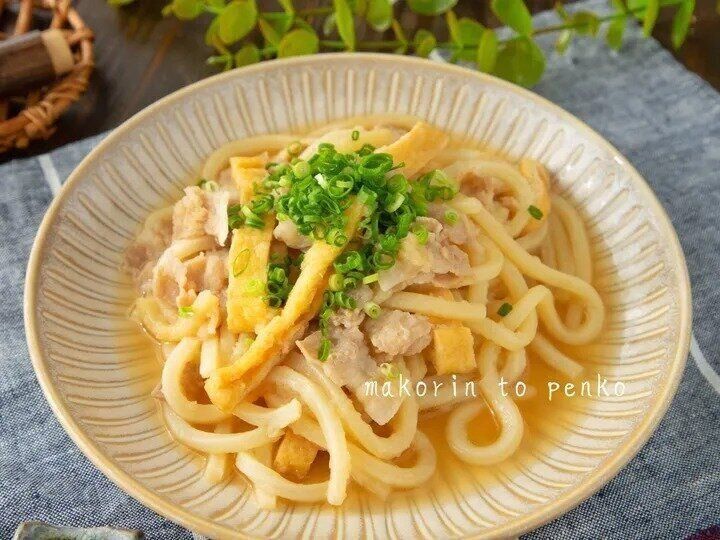 豚バラ肉と油揚げの大根おろしうどん