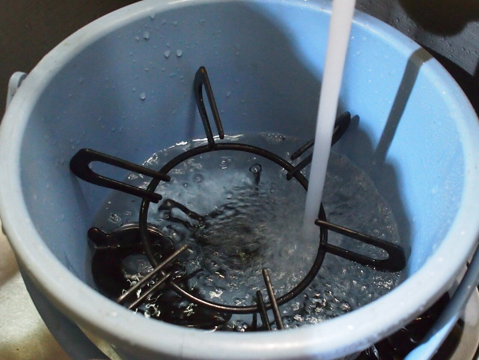 暖冬は大掃除に有利？2023年の大掃除、どこから始めて、どこで終わるかを掃除のプロに聞いた