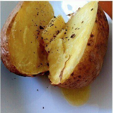 ストウブで極上じゃがバター／発酵　エシレバター