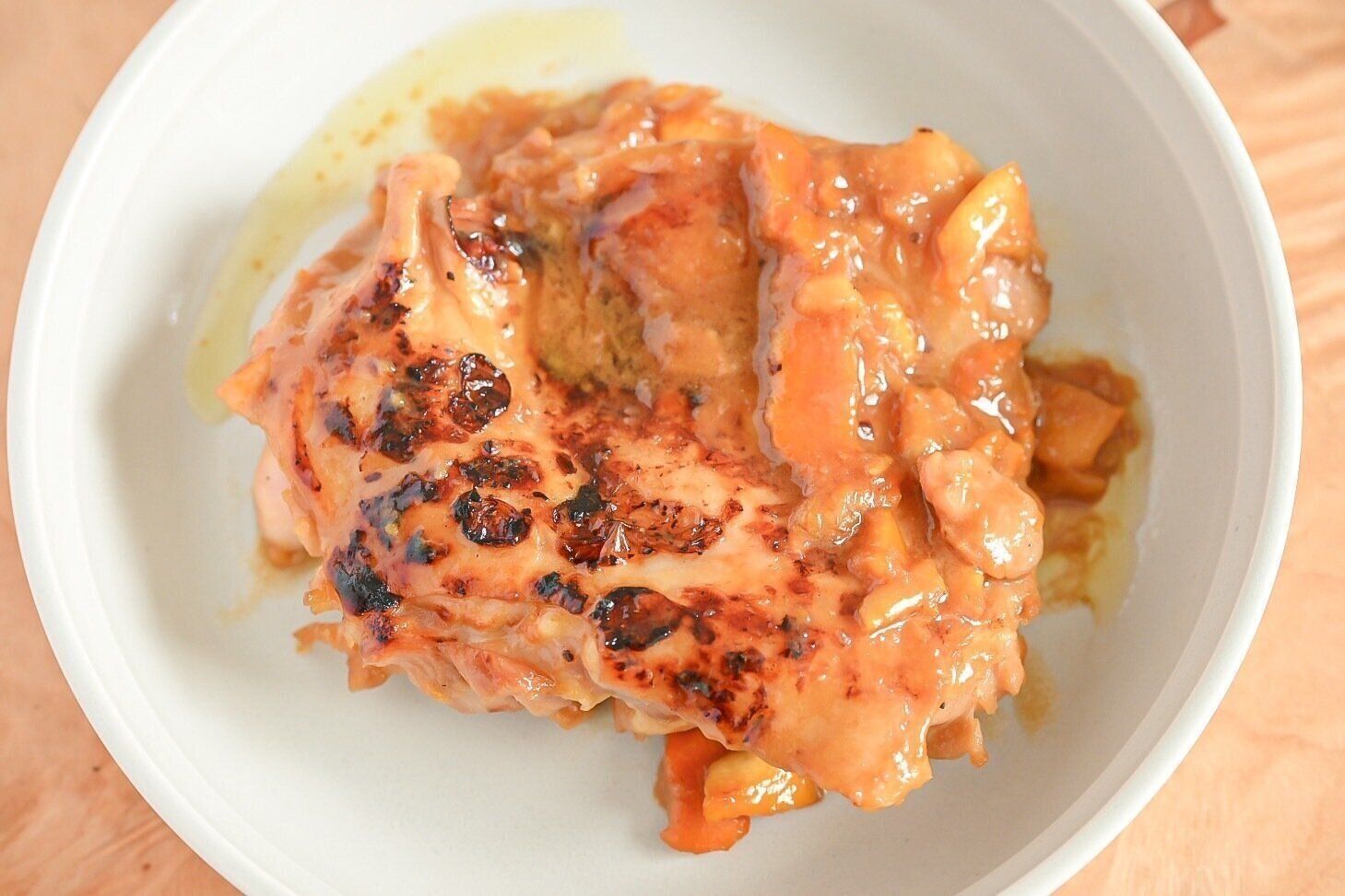 鶏もも肉のマーマレードソースがけ