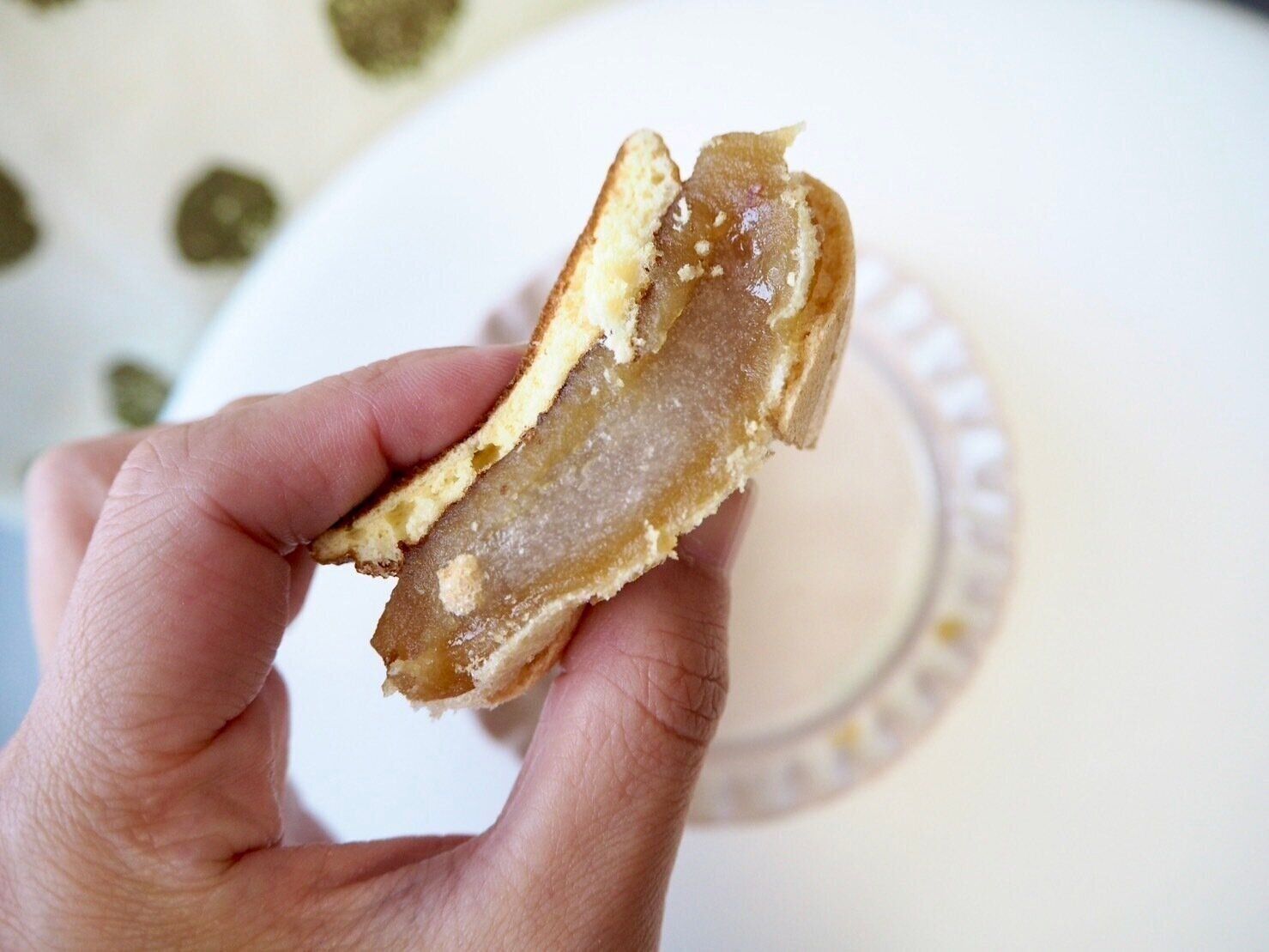 シャトレーゼ「もなどら　さつまいも」断面写真