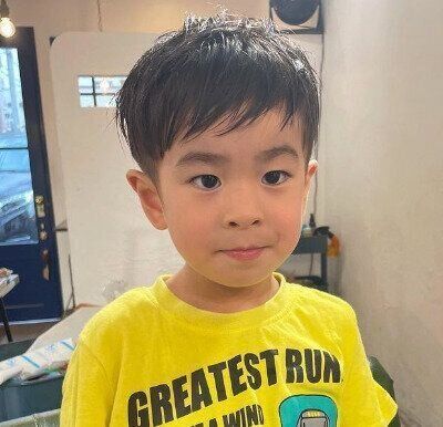 小学生の男の子の髪型 22最新 おしゃれヘアカタログ94選 いつもよりおしゃれになれる髪型を長さ別にご紹介 サンキュ