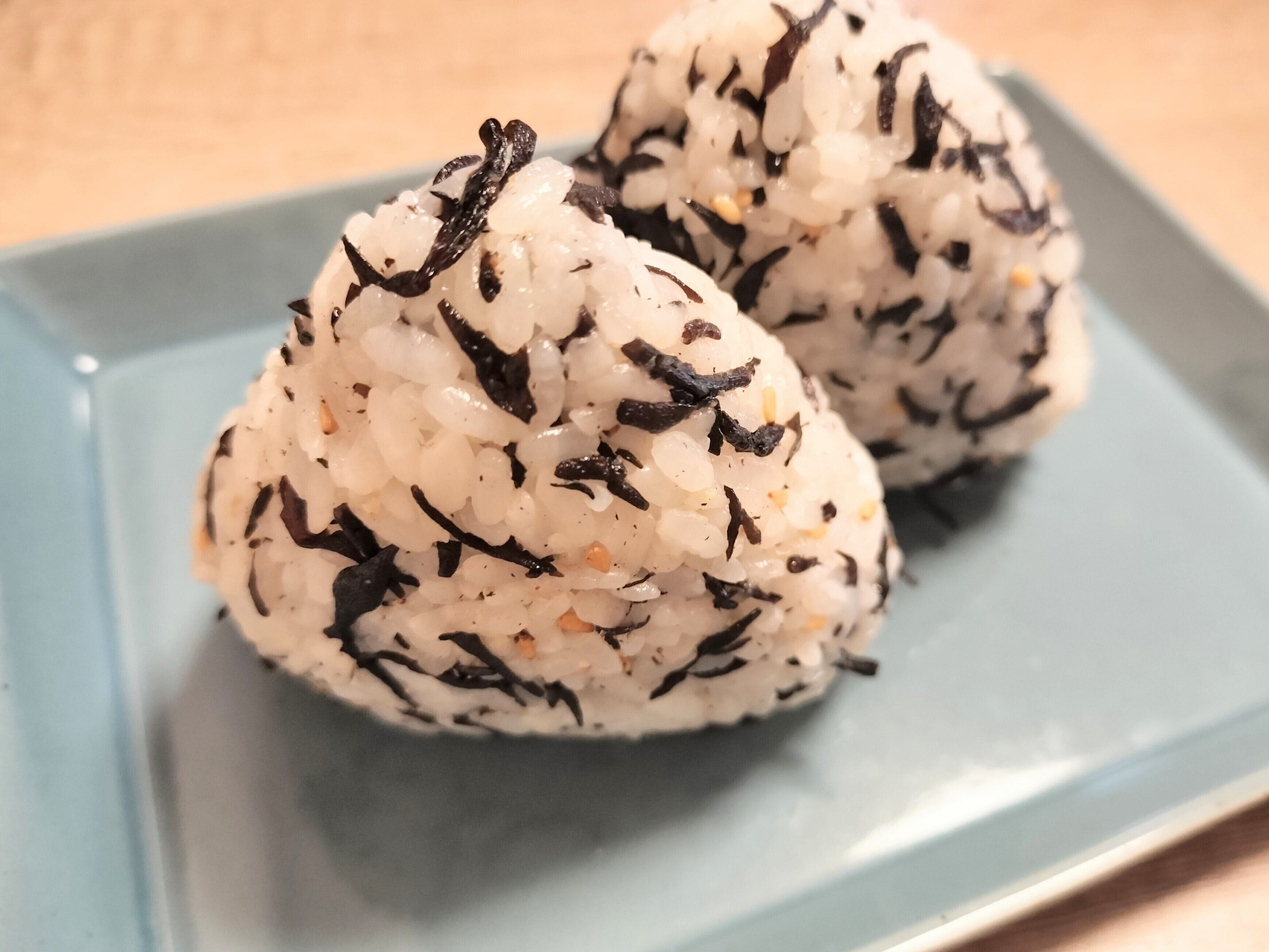 ひじきおにぎり