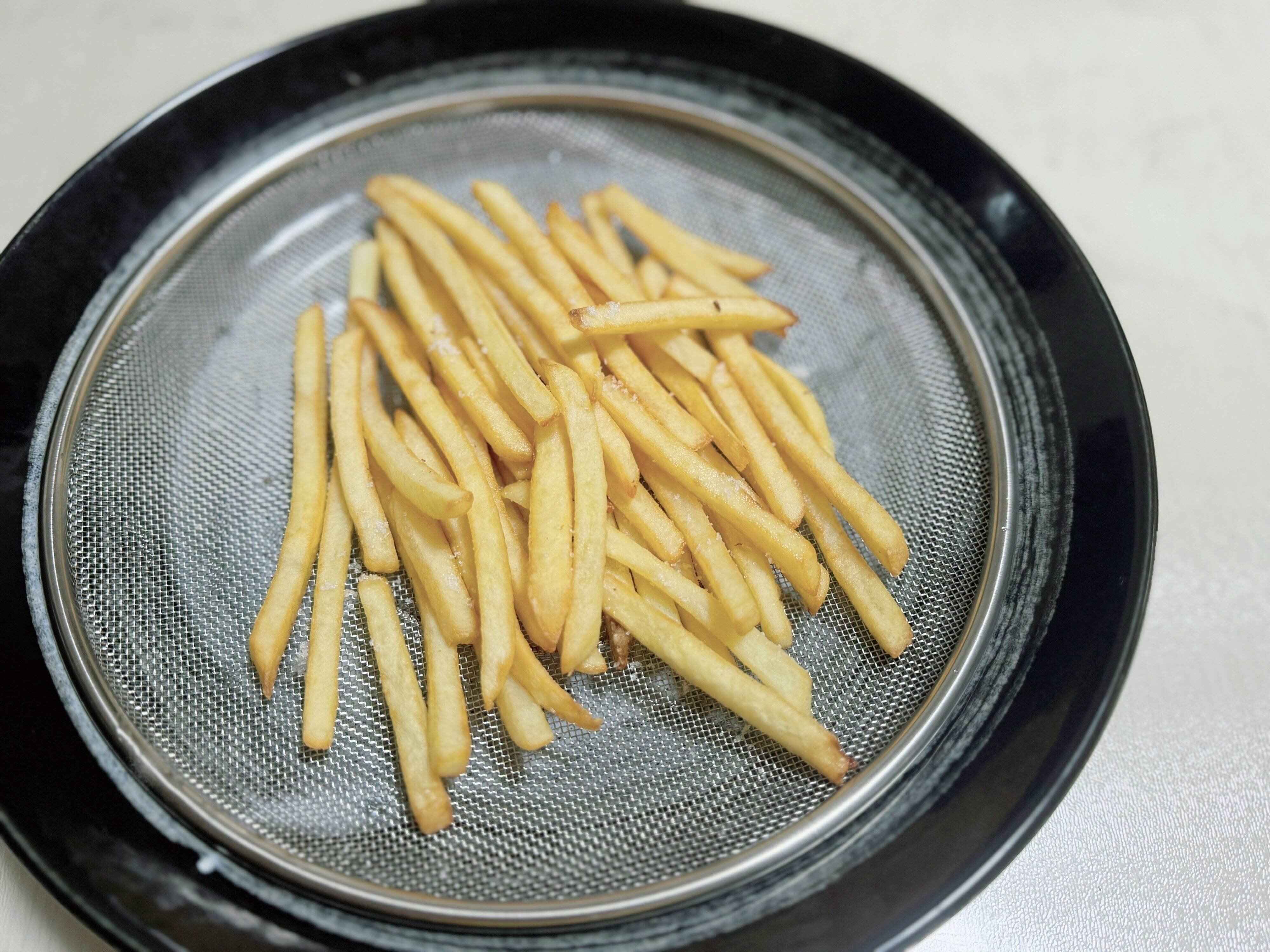 3．浅型 メッシュステンレスザル 24cm