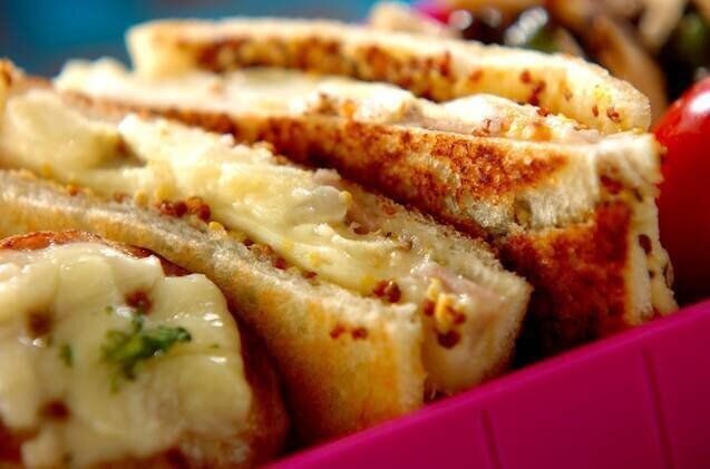 ポテサラホットサンド