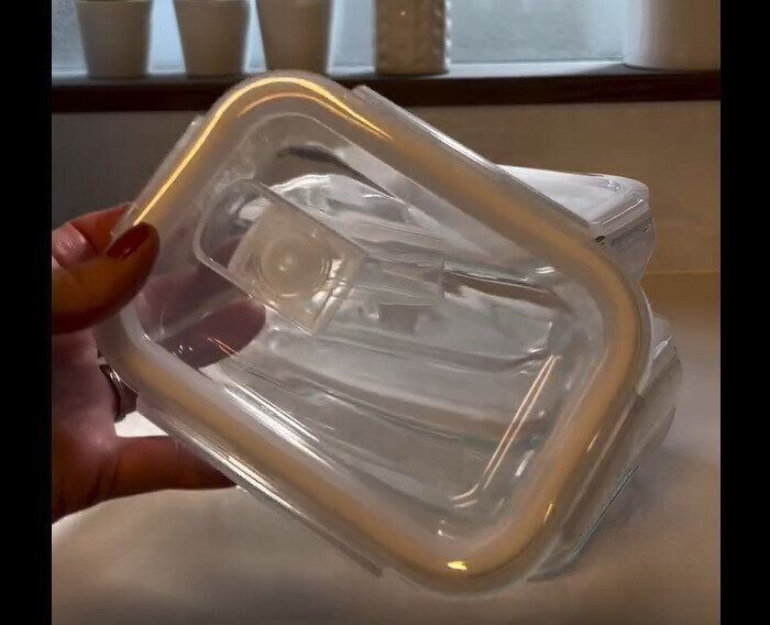 【ワッツ】片手で開けられる！ガラスフードコンテナ