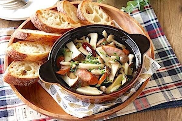 きのことウインナーのアヒージョ