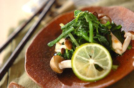 春菊を使った人気おすすめレシピ〇選！サラダ・和え物～メインまで！