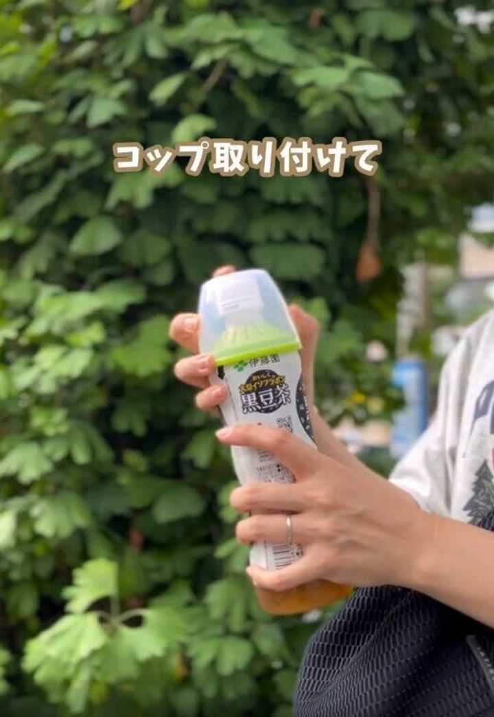 【キャンドゥ】ペットボトルにそのまま取り付けるだけ