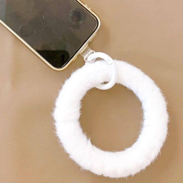 ダイソー　エコファーバングル　スマホ