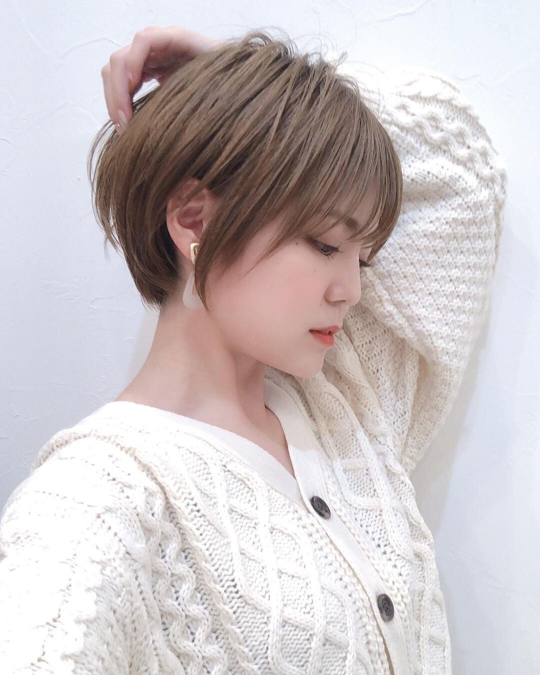 40代女性にもおすすめ！小顔効果もバッチリ！段差が少ない色っぽいショート