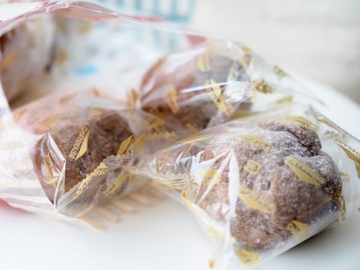 シャトレーゼ「ふっくらシューアイス ミルクチョコ」商品写真