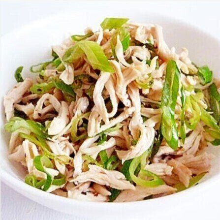 ねぎの青い部分で　鶏ささみのねぎまみれ