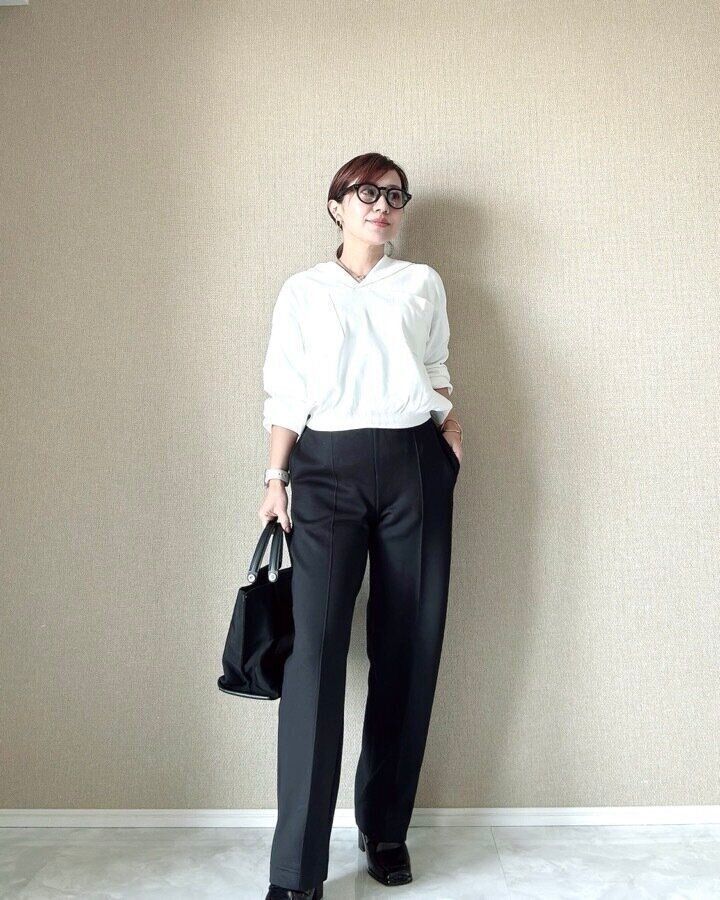 リラックスフーデッドセーター