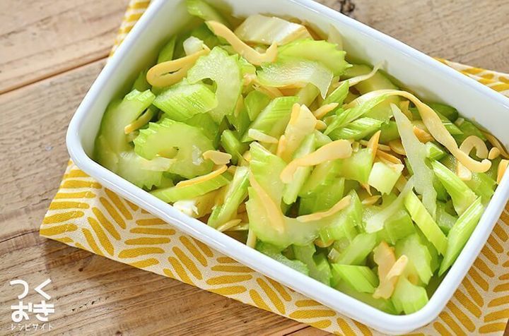 セロリ を使ったおすすめレシピ19選 茎から葉まで丸ごと食べられるセロリのおかず特集 サンキュ セロリ を使ったおすすめレシピ19選 茎から葉まで丸ごと食べられるセロリのおかず特集 サンキュ