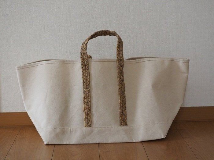 ごちゃつくアイテムをざっくりと収納するのにもピッタリな「キャンバスリビングバスケットQ」