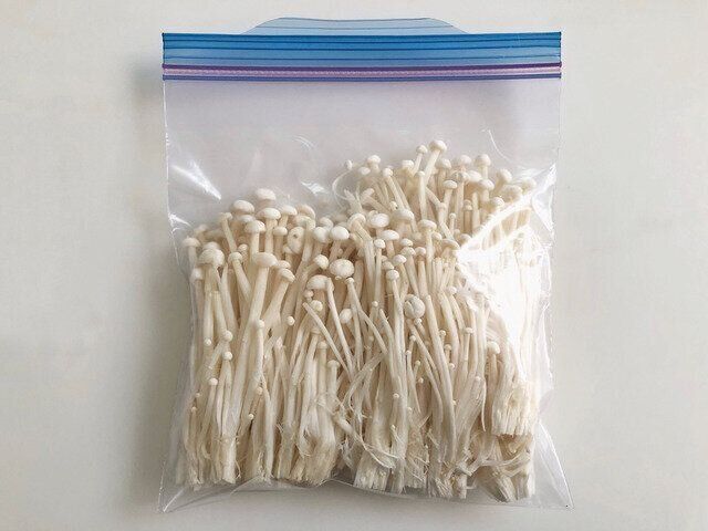 冷凍したしめじ