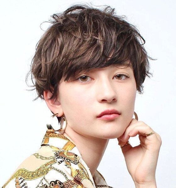 広めの額が気になる方におすすめ！エレガントショート