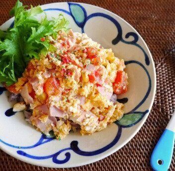 トマトとベーコン＆豆腐丼