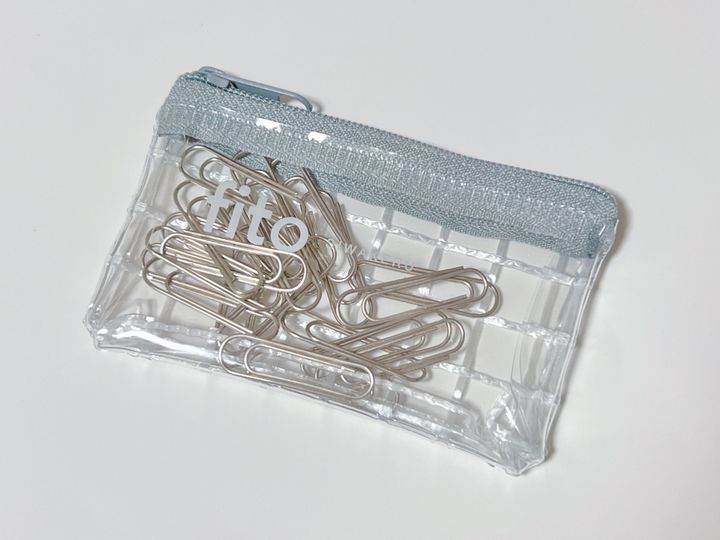 ダイソーの文具小物ケースは「ポーチを整理するためのポーチ」として活躍!