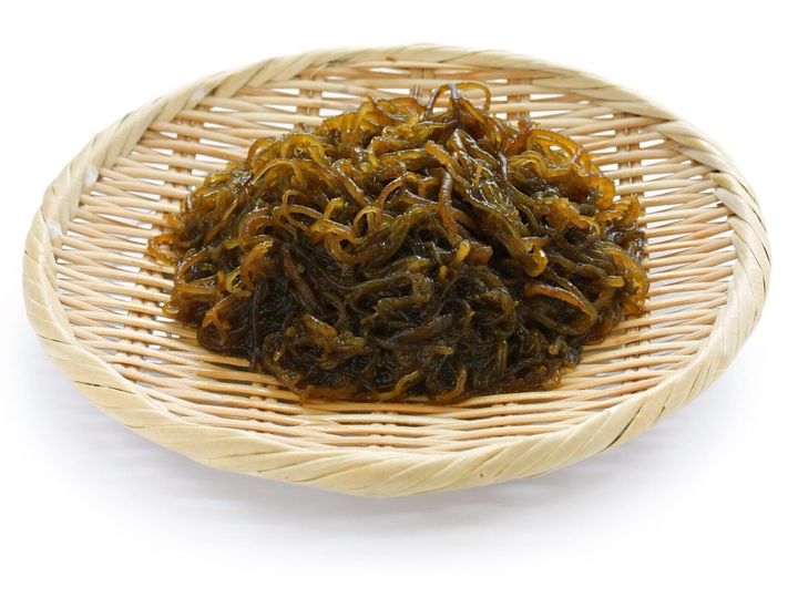 管理栄養士監修 もずく の主な栄養素とカロリーまとめ ダイエットに効果がある サンキュ 管理栄養士監修 もずく の主な栄養素とカロリーまとめ ダイエットに効果がある サンキュ