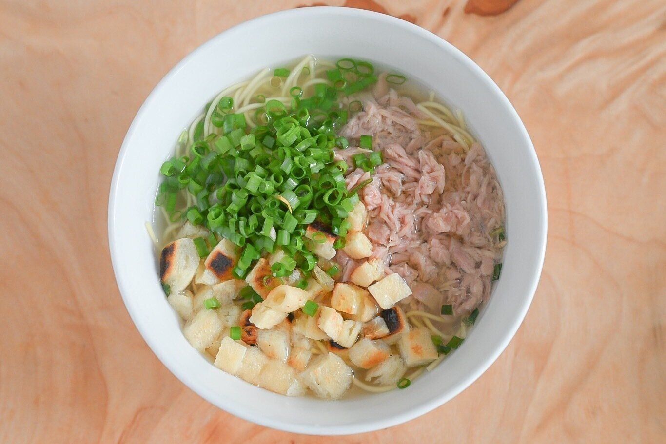 完成した鶏塩ラーメン