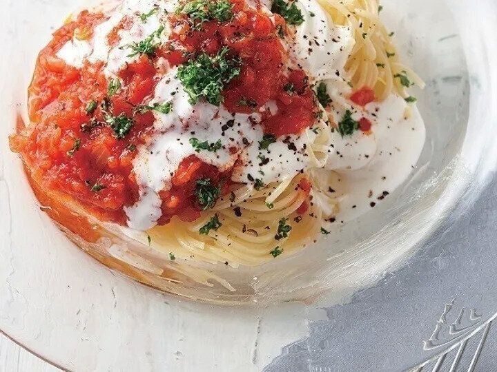 ヨーグルトの冷たいパスタ