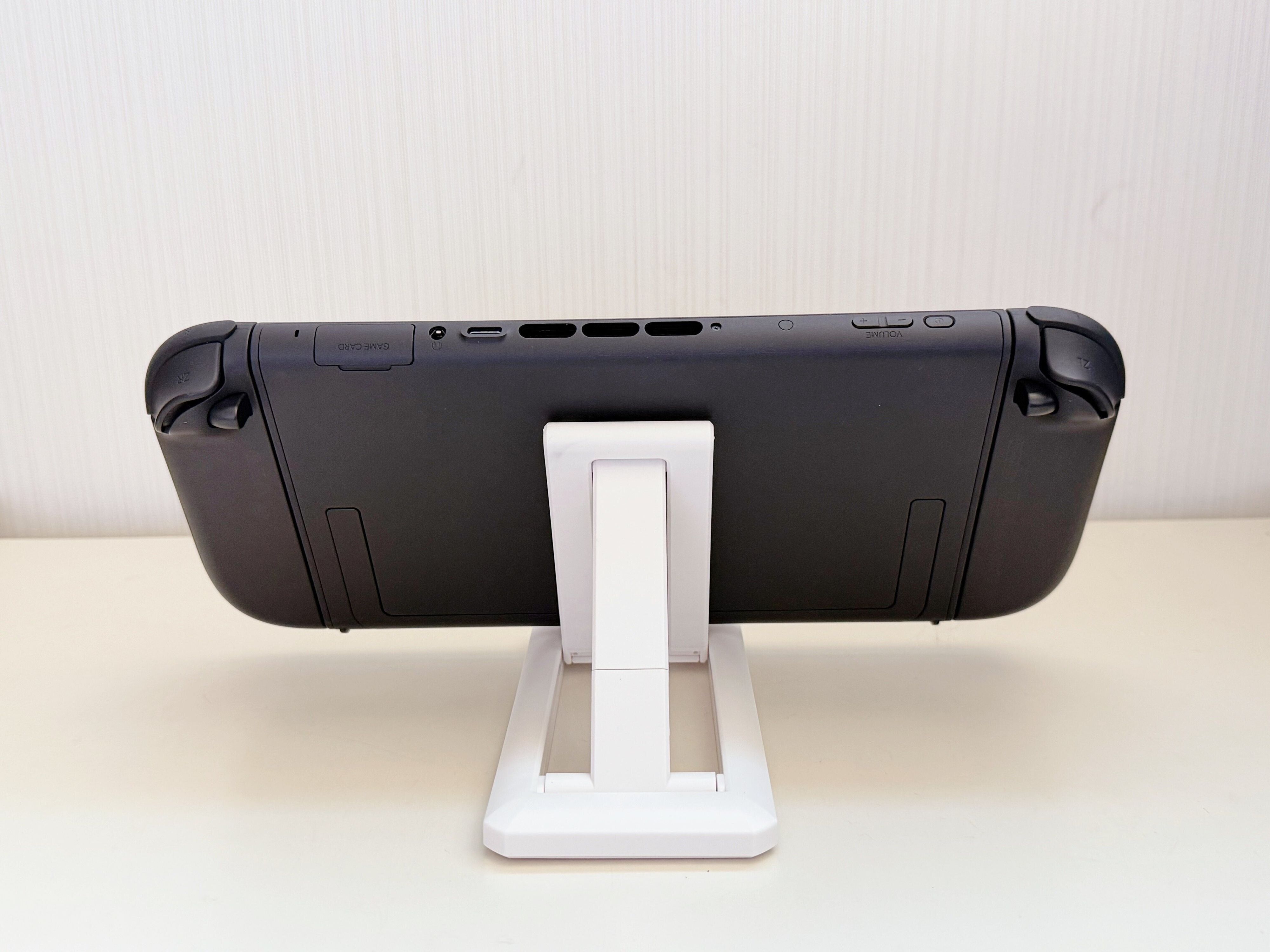 ゲームディスプレイやタブレットも使用可能