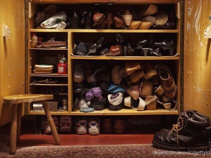 整理収納のプロが伝授 玄関が片付かない時 すぐに捨てた方がいい靴 4選 サンキュ 整理収納のプロが伝授 玄関が片付かない時 すぐに捨てた方がいい靴 4選 サンキュ