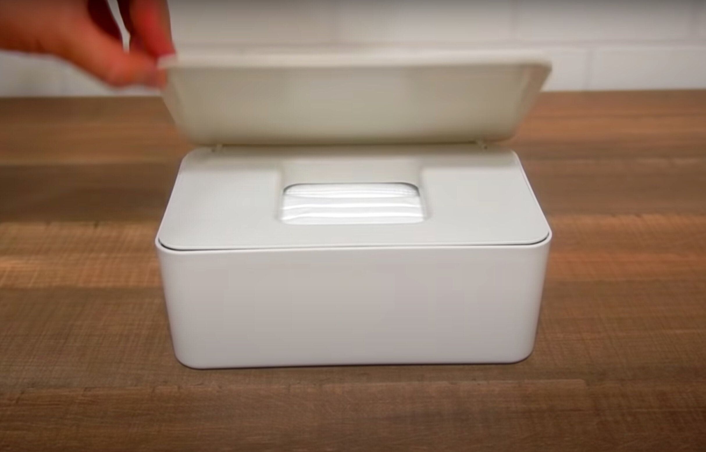 無印ケースにマスク収納