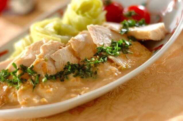 鶏胸肉の酒蒸し フライパンで簡単 しっとり柔らか