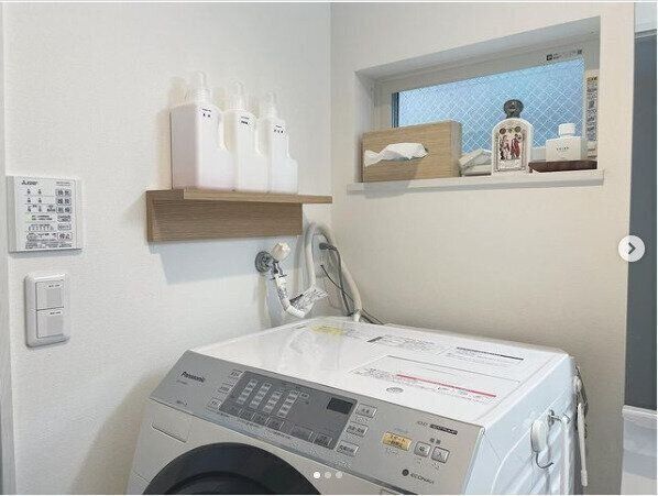 無印の壁に付けられる家具を使った洗剤置き場がおしゃれで便利