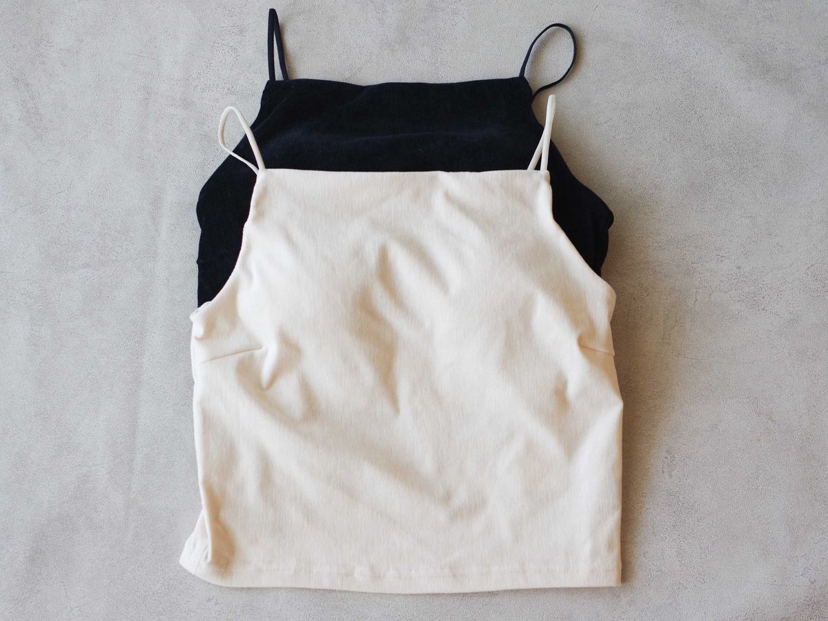 【GU】飛ぶように売れている!長~く着回したい「ベロアブラフィール」おすすめのレイヤード術とは