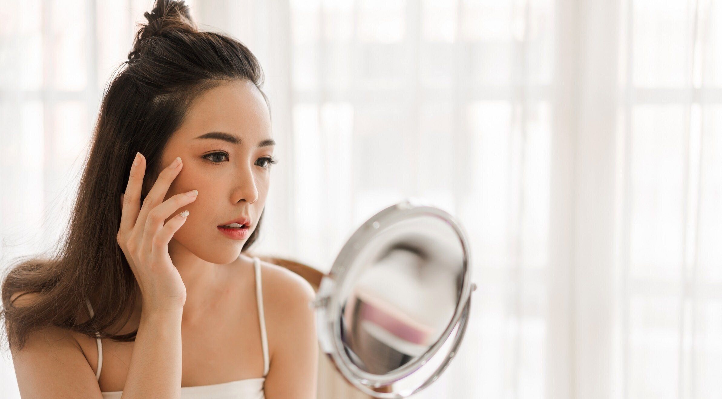 キャンメイク涙袋ライナーの新作や選び方をご紹介！ぷっくりさせる使い方も解説