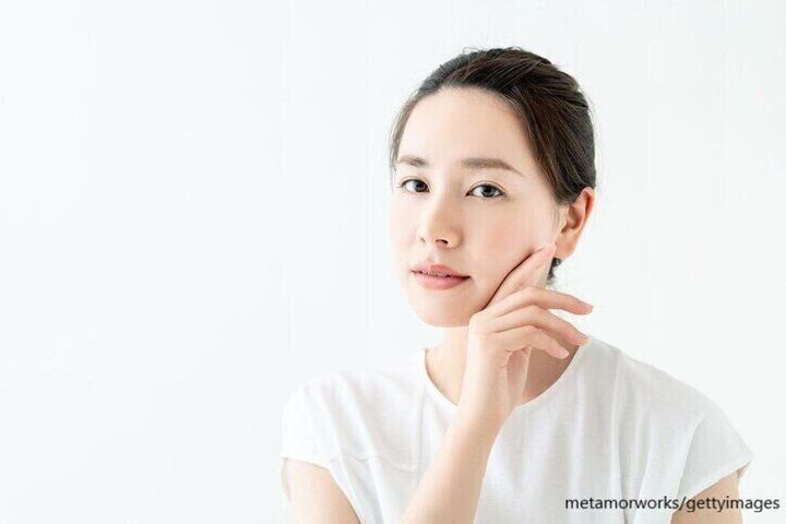 女性
